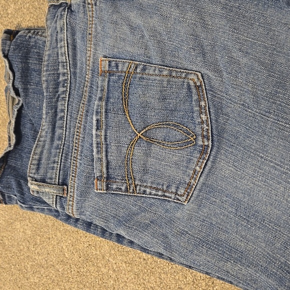 Paris Blues Jeans Womens Size 17 Light Blue Distressed Flare Leg - Picture 14 of 14